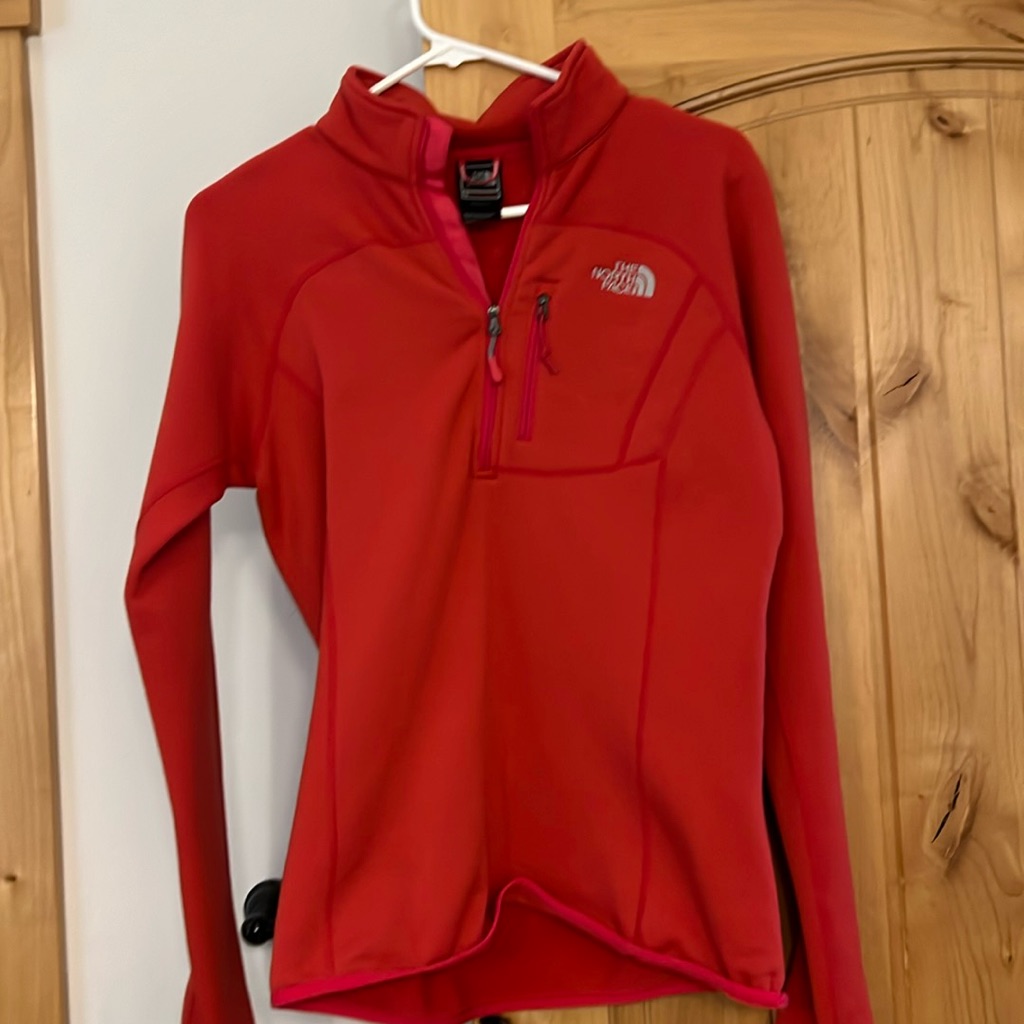 Like Brand New North Face Fitted Fleece Like Brand New North Face Fitted Fleece